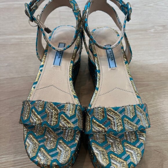 PRADA Blue Jacquard Platform Heels - NEW size 7 - Picture 2 of 5